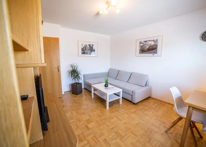 Canisiusbruennl Self- Check In * Innsbruck