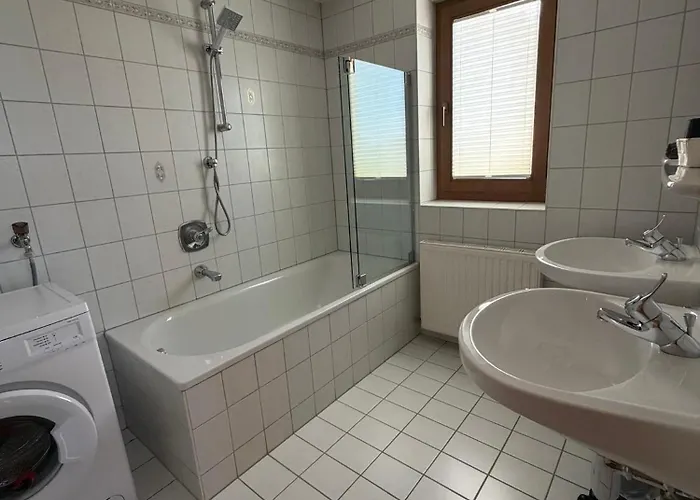 Canisiusbruennl Self- Check In *