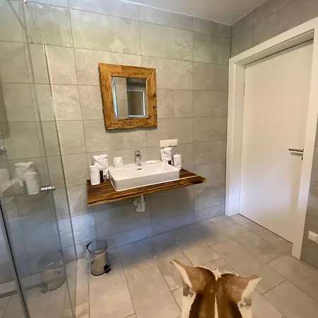 Canisiusbruennl Self- Check In * Innsbruck